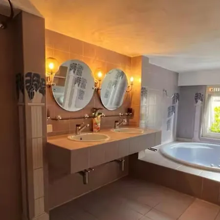 5 Zimmerwohnung In Apartamento Stalden